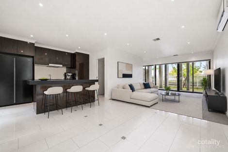 Property photo of 6 Orana Way Springvale VIC 3171