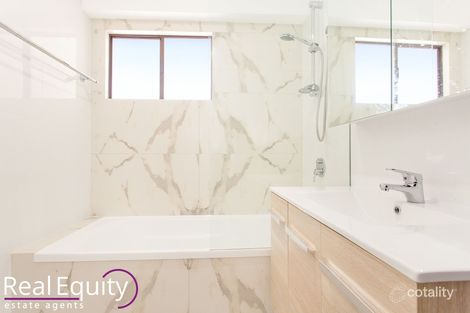 Property photo of 31 Ashfordby Street Chipping Norton NSW 2170