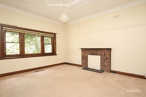 Property photo of 28 Prince Edward Avenue McKinnon VIC 3204