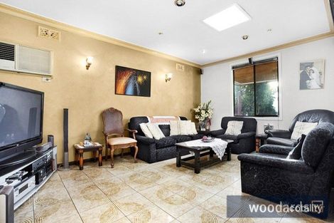 Property photo of 19 Downing Street Oakleigh VIC 3166