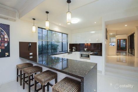 Property photo of 26 Brittanic Crescent Paradise Point QLD 4216