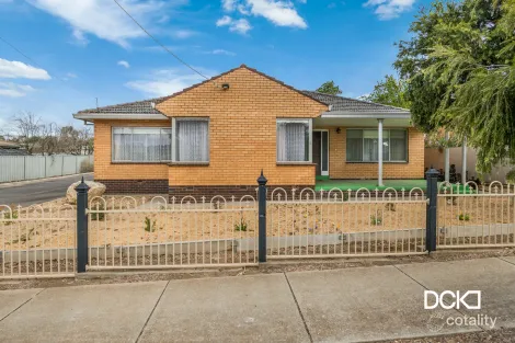 Property photo of 6 Walls Street Eaglehawk VIC 3556