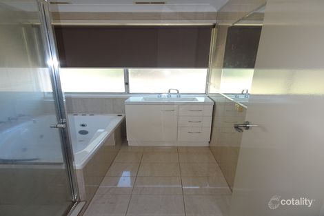 Property photo of 14 Holmes Court Wodonga VIC 3690