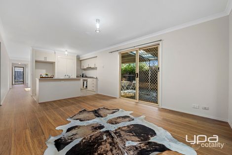 Property photo of 4 Fifth Mews Maddingley VIC 3340