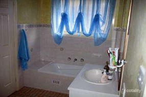 Property photo of 8 Vega Place Hinchinbrook NSW 2168