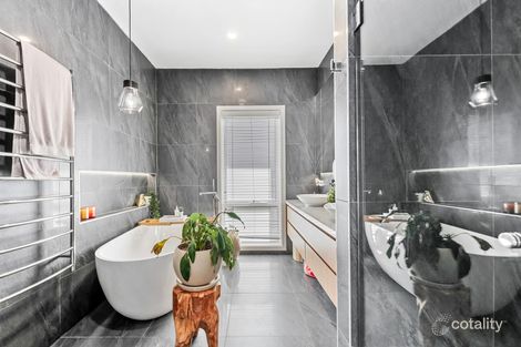 Property photo of 61 Ivanhoe Grove Malvern East VIC 3145