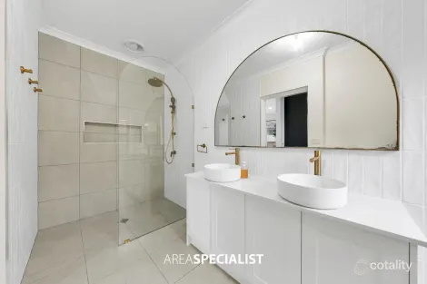 Property photo of 12 Willand Court Hampton Park VIC 3976