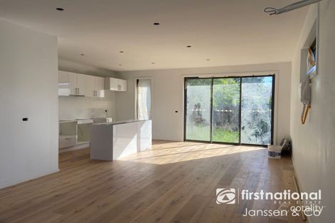 Property photo of 33A Old Lilydale Road Ringwood East VIC 3135