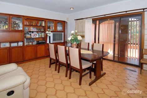 Property photo of 9 Tintaldra Drive Taylors Lakes VIC 3038