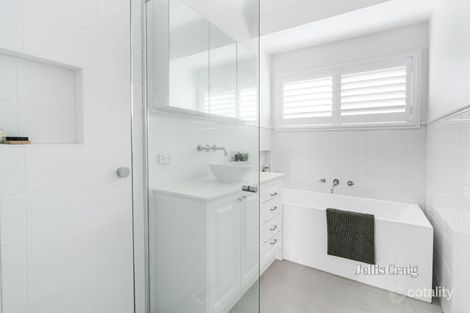 Property photo of 180 Pitt Street Eltham VIC 3095