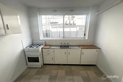 2/43b Chapel St, St Kilda, VIC 3182