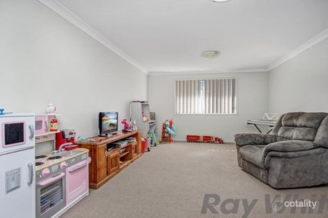 Property photo of 46 Diamond Circuit Rutherford NSW 2320