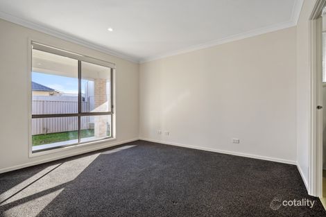 Property photo of 40 Bagnall Street Gregory Hills NSW 2557