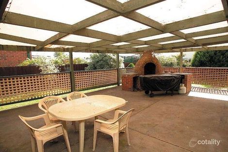 Property photo of 9 Comte Close Cranbourne West VIC 3977