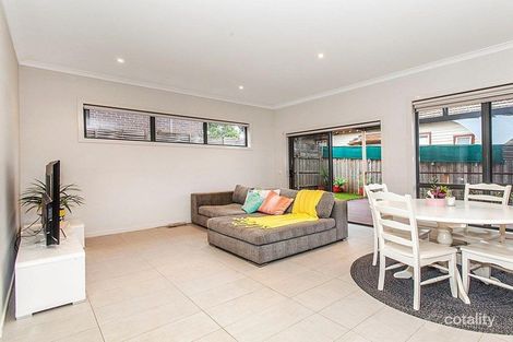 Property photo of 2/338 Mt Dandenong Road Croydon VIC 3136
