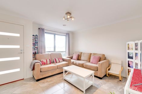 Property photo of 48 Hilda Kincaid Crescent Macgregor ACT 2615