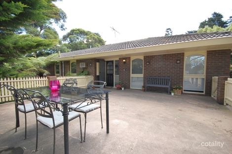 11 West Hill Dr, Mount Evelyn, VIC 3796