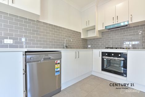 Property photo of 25 Wattlebird Crescent Elermore Vale NSW 2287