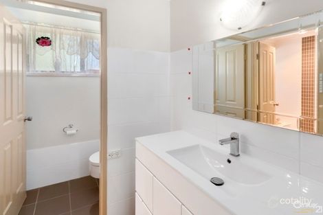 Property photo of 3 Yass Close Bossley Park NSW 2176