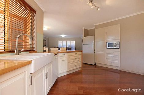 Property photo of 16 Seaside Close Seabrook VIC 3028