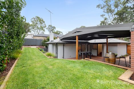 Property photo of 16 Warrington Crescent Wattle Glen VIC 3096