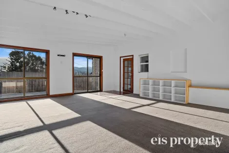 Property photo of 2/11 Lewan Avenue Kingston TAS 7050