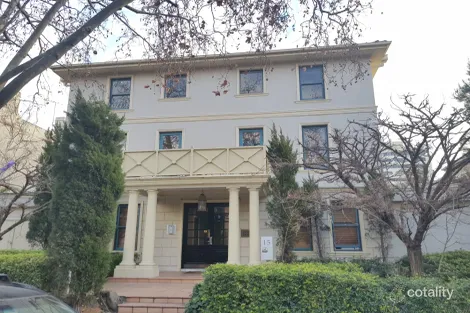 13/15 Acland St, St Kilda, VIC 3182