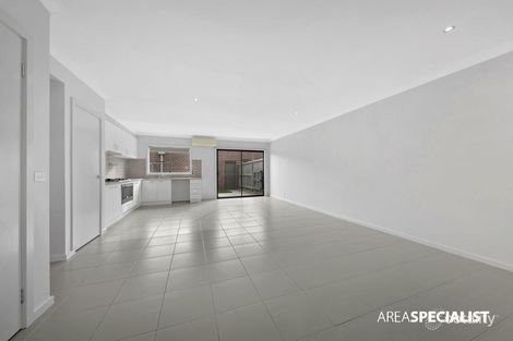 Property photo of 14 Rosette Parade Mickleham VIC 3064