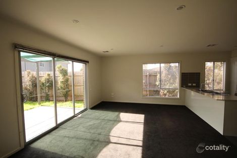Property photo of 3 Cabernet Drive Somerville VIC 3912