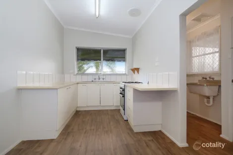 Property photo of 24 Dalgleish Street Wodonga VIC 3690