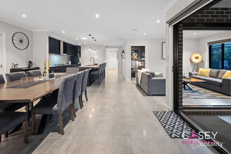 Property photo of 54 Royaloak Crescent Cranbourne East VIC 3977