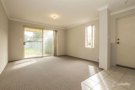 Property photo of 2/11 Bilich Street Gosnells WA 6110