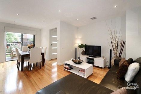 Property photo of 2/2-4 Faulkner Street Bentleigh VIC 3204