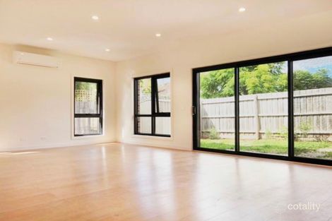 Property photo of 3/2 Farnham Road Bayswater VIC 3153