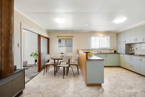 Property photo of 42 Flinders Street Centenary Heights QLD 4350