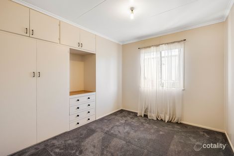 Property photo of 42 Flinders Street Centenary Heights QLD 4350