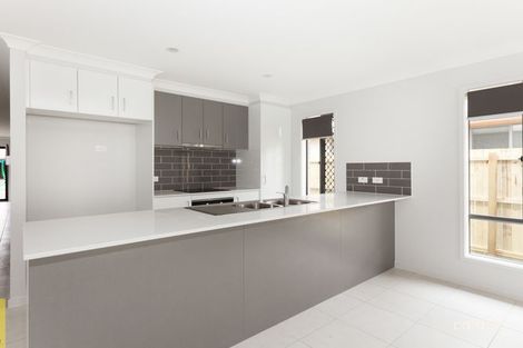 Property photo of 15 Cooper Way Spring Mountain QLD 4300