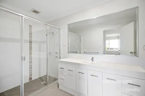 Property photo of 20 Nigella Circuit Hamlyn Terrace NSW 2259