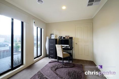 Property photo of 5 Olivebank Crescent Cranbourne North VIC 3977