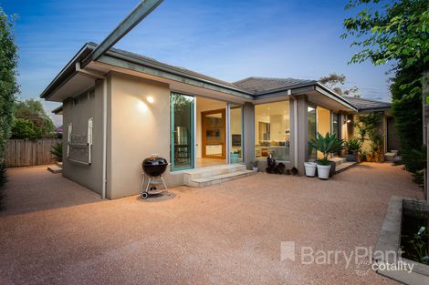 Property photo of 2 Viewbank Court Point Cook VIC 3030