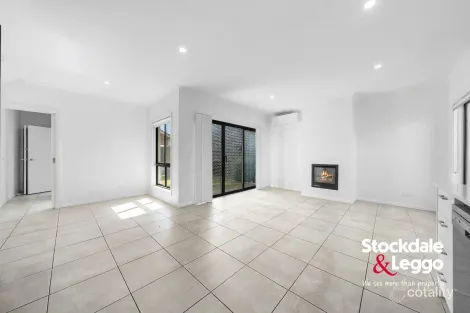 Property photo of 2 Meredith Street Broadmeadows VIC 3047