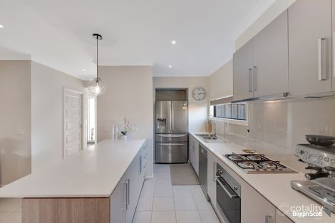 Property photo of 1 Nebula Crescent Mickleham VIC 3064