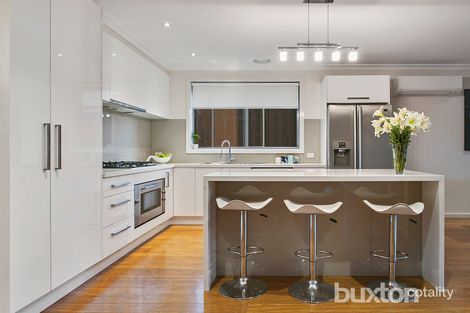 Property photo of 22 Pickworth Drive Dingley Village VIC 3172