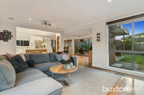 Property photo of 22 Pickworth Drive Dingley Village VIC 3172