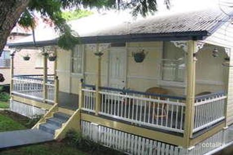 7 Tenth Ave, Windsor, QLD 4030