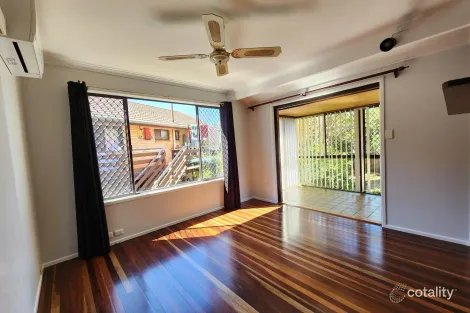 Property photo of 4 Henry Street Mount Lofty QLD 4350