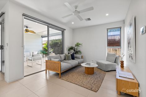 Property photo of 2/5 Albion Avenue Miami QLD 4220