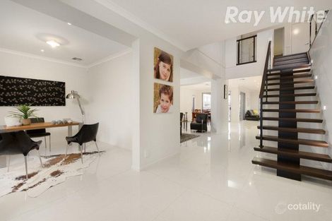 Property photo of 42 Fitzjohns Drive Bundoora VIC 3083