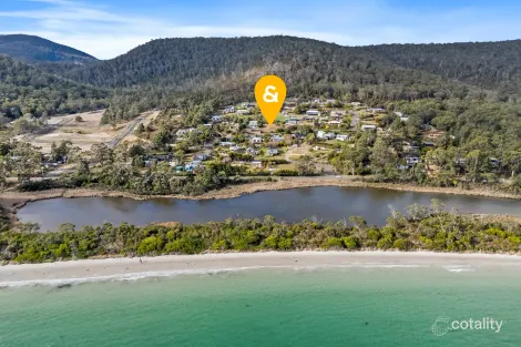Property photo of 35 Lagoon Road White Beach TAS 7184