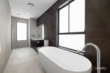 Property photo of 17 Ormiston Grove Ormiston QLD 4160